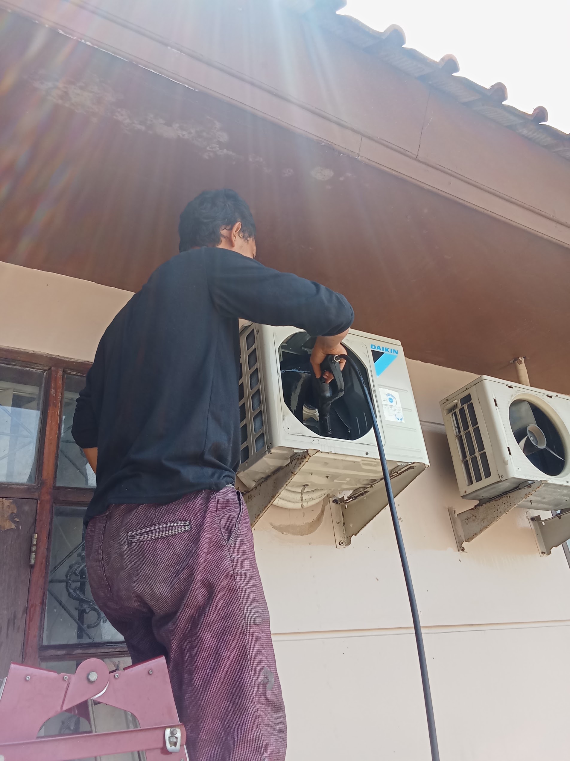 Service AC di Sekolah SDN Wanajaya 3 Cibitung
